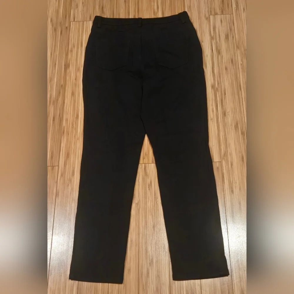 NWOT Gloria Vanderbilt Classic Black Trouser Pants